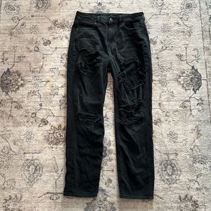 American Eagle size 8 woman’s all black distressed jeans